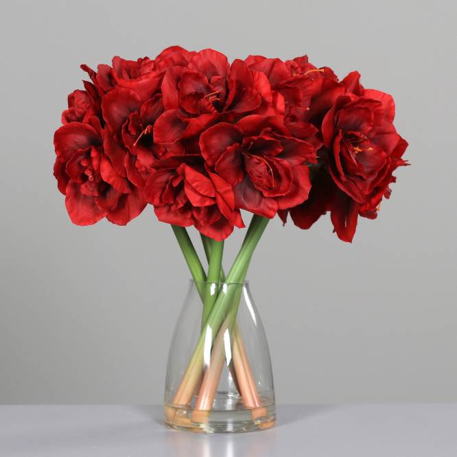 Aranjament premium cu 5 fire de amaryllis artificiale rosii in vas de sticla, 53 cm