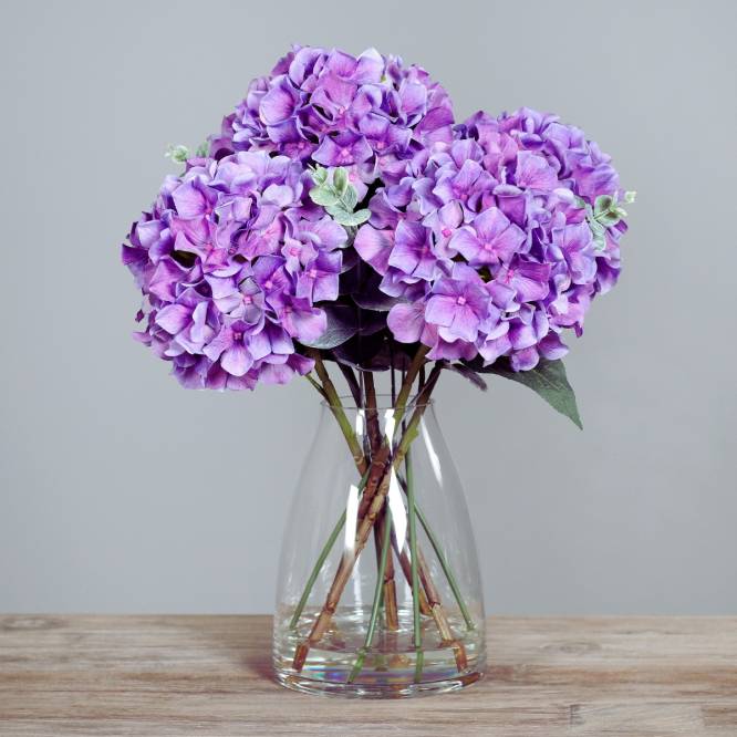 Aranjament premium cu hortensii artificiale mov in vas de sticla, 45 cm