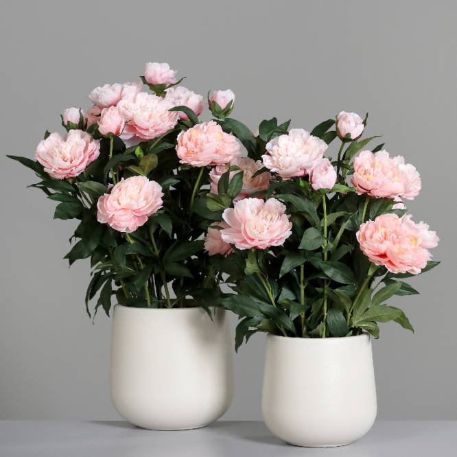 Aranjament premium cu bujori artificiali roz in vas decorativ de plastic, 75 cm