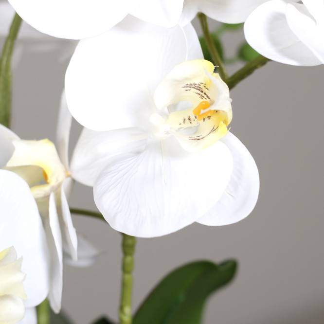 Orhidee artificiala alba in ghiveci negru de metal cu picioare, 85 cm